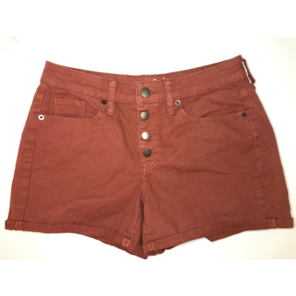 Cinnamon-colored mid-rise button-fly shorts (Universal Thread)